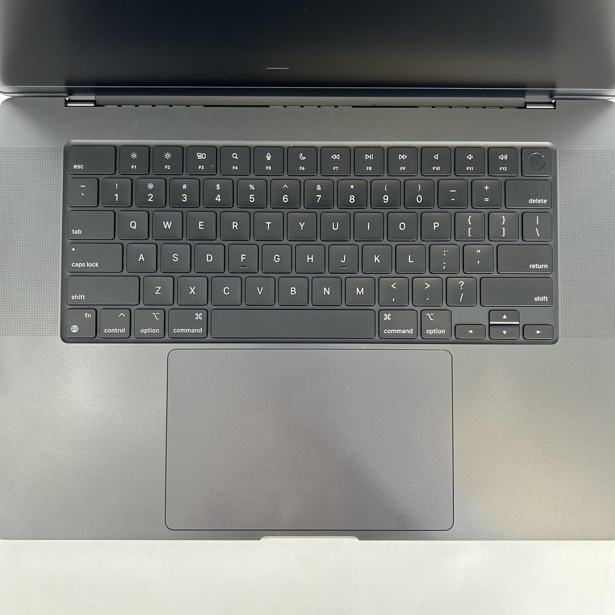 【2024年】Macbook Pro メモリ16GB SSD 500GB 純正 2024年】Macbook Pro メモリ16GB SSD 500GB 純正