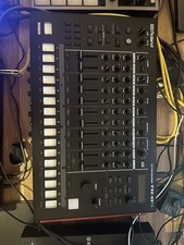 Roland TR-8S Rhythm Performer/Drummachine mit...