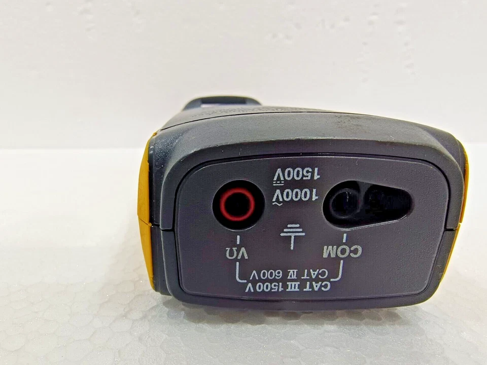 Pinza amperimétrica inalámbrica Fluke 393 FC CAT III 1500V True TRMS - Imagen 2 de 4