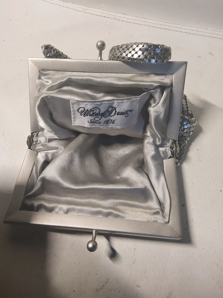 Bolso de trabajo Whiting&Davis vintage discoteca malla plateada Foto 2 de 4