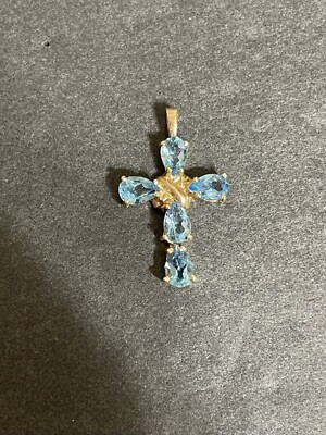 Beautiful Vintage Caspian International 14K Yellow Gold & Blue Topaz Cross Pend.