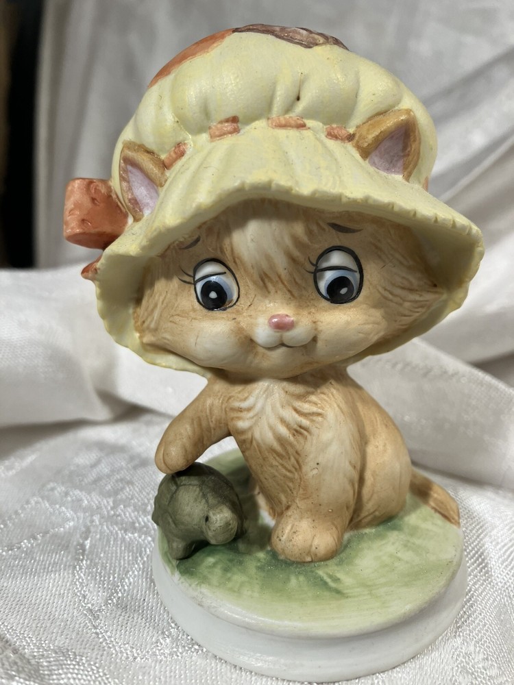 Vintage Lefton Kitty Cat With Turtle Figurine 00324