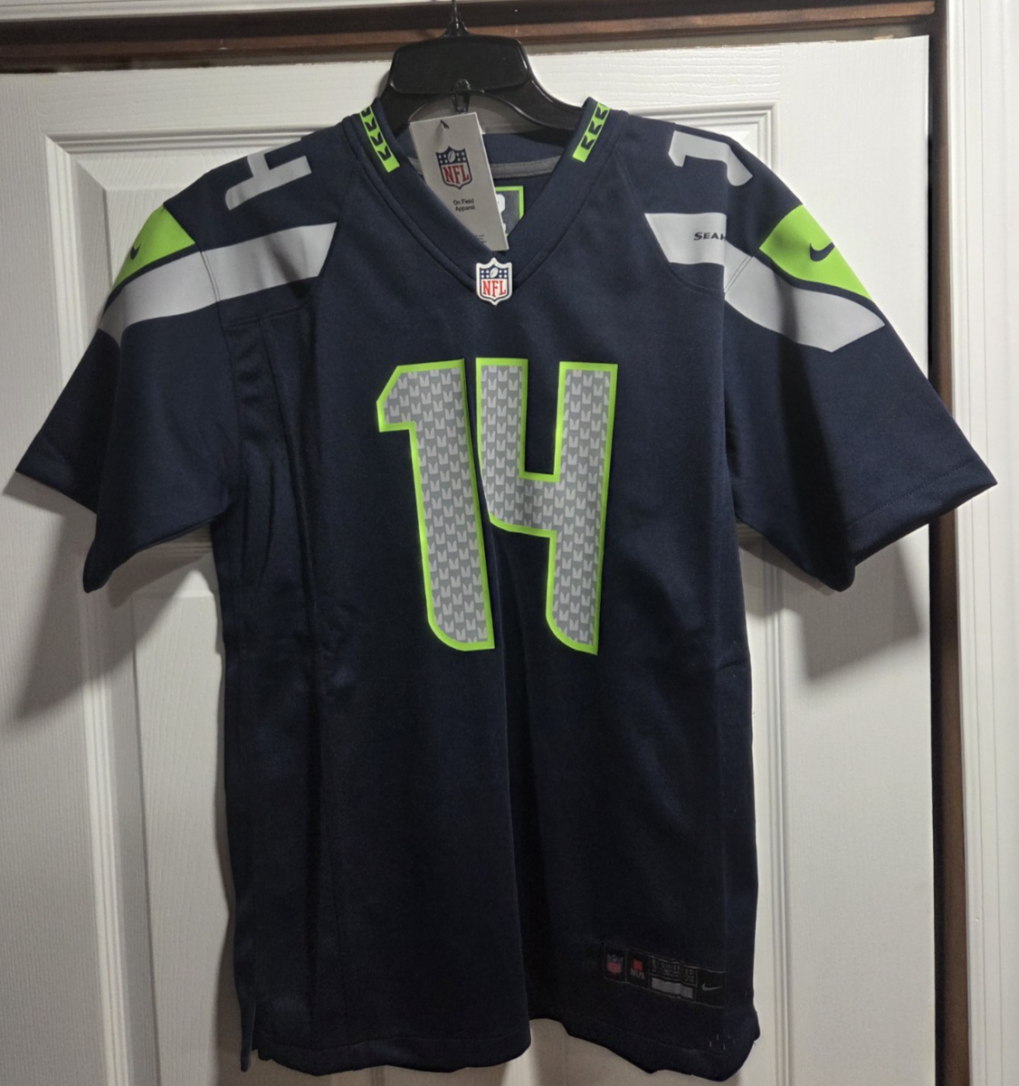 New Nike DK Metcalf Seattle Seahawks Blue NFL Game Jersey YOUTH XL
