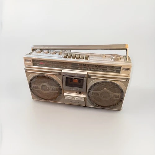 Vintage Sanyo M9935K Boombox FM/SW1/SW2/MW Radio Cassette Player