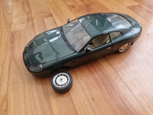 Guiloy G.Gold, Aston Martin DB7, Ref. 67537, grün, 1/18, OVP