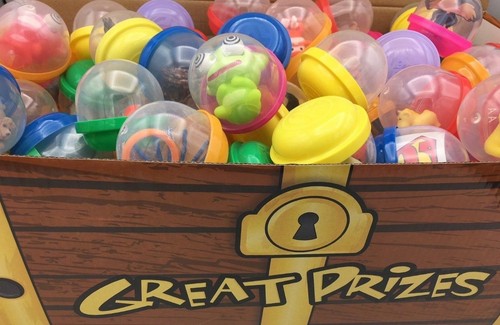 Treasure Chest 2" Toys Toy Box Prizes Dentist Doctor Pediatrician Optometrist - Picture 4 of 4