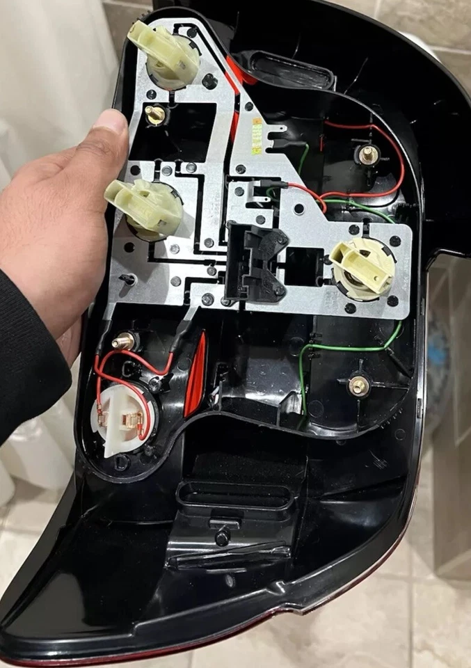 РЕДКИЙ HELLA ПОЛНЫЙ КОМПЛЕКТ ЗАДНЕГО ФОНАРЯ РЕТРОFIT E39/M5 97-00. CELIS LED/БАЛЛАСТ/ПРОВОДА - Изображение 2 из 4