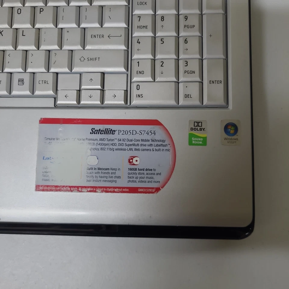 Toshiba Satellite P205D-S7454 Laptop NO HDD AMD Turion 17" No Adapter AS IS - Image 3 of 4