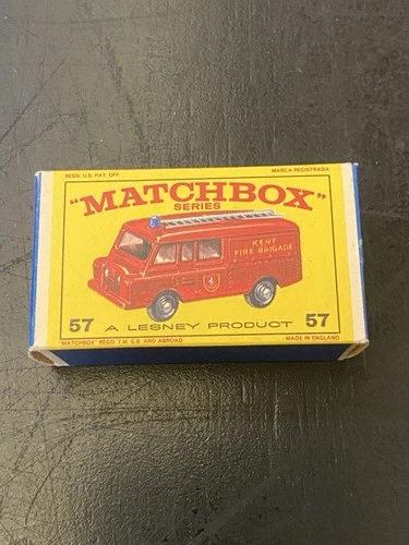 Matchbox Lesney 57c Land Rover Fire Truck BPW Original Box