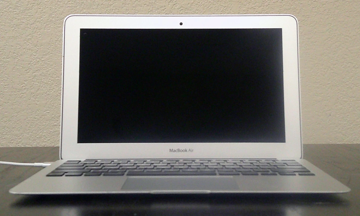 Apple MacBook Air 11
