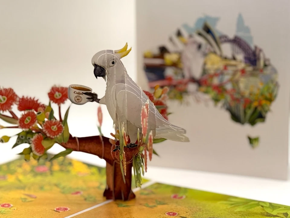 Tarjetas pop de origami cacatúa blanca con cresta de azufre para tomar café por la mañana hechas a mano Foto 3 de 4