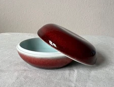 chinese antique porcelain box.  Kangxi, dia 3 in