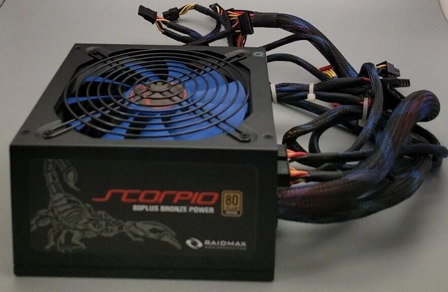 RAIDMAX Scorpio Series 635W / 80 Plus Bronze ATX Power Supply - Model RX-635AP-S - Image 2 of 4