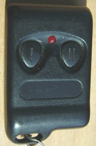 AFTERMARKET-J5523518T1-REMOTE-KEYLESS-ENTRY-CAR-ALARM-KEYFOB-REPLACE-TRANSMITTER