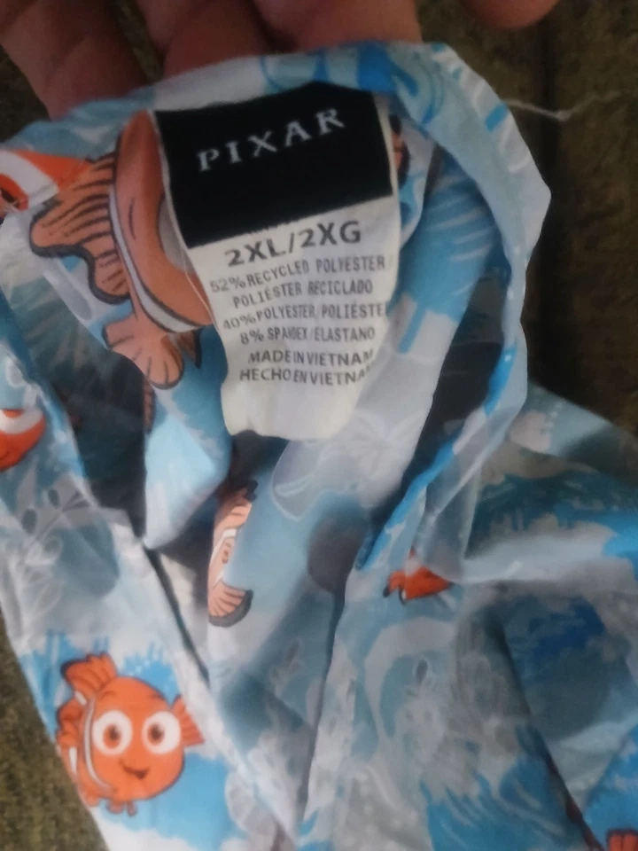 Finding Nemo Women’s Scrub Top - Size 2XL Pixar - Image 3 of 3