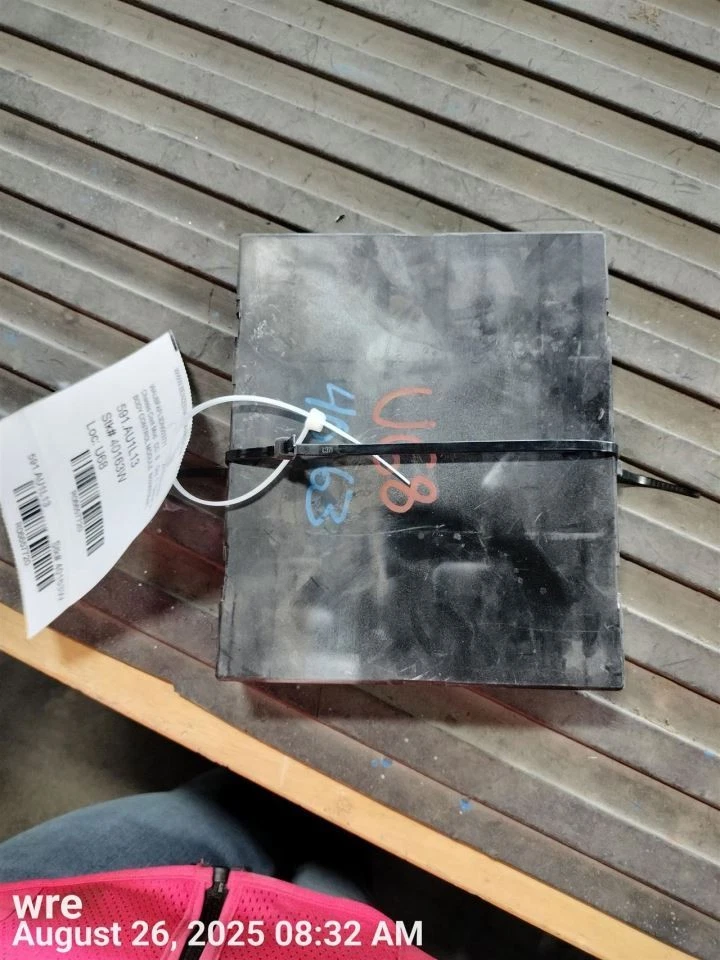 CHASIS CONTROL MODULE 8K0907064FL 2013 AUDI A4 AUDI Foto 2 de 4