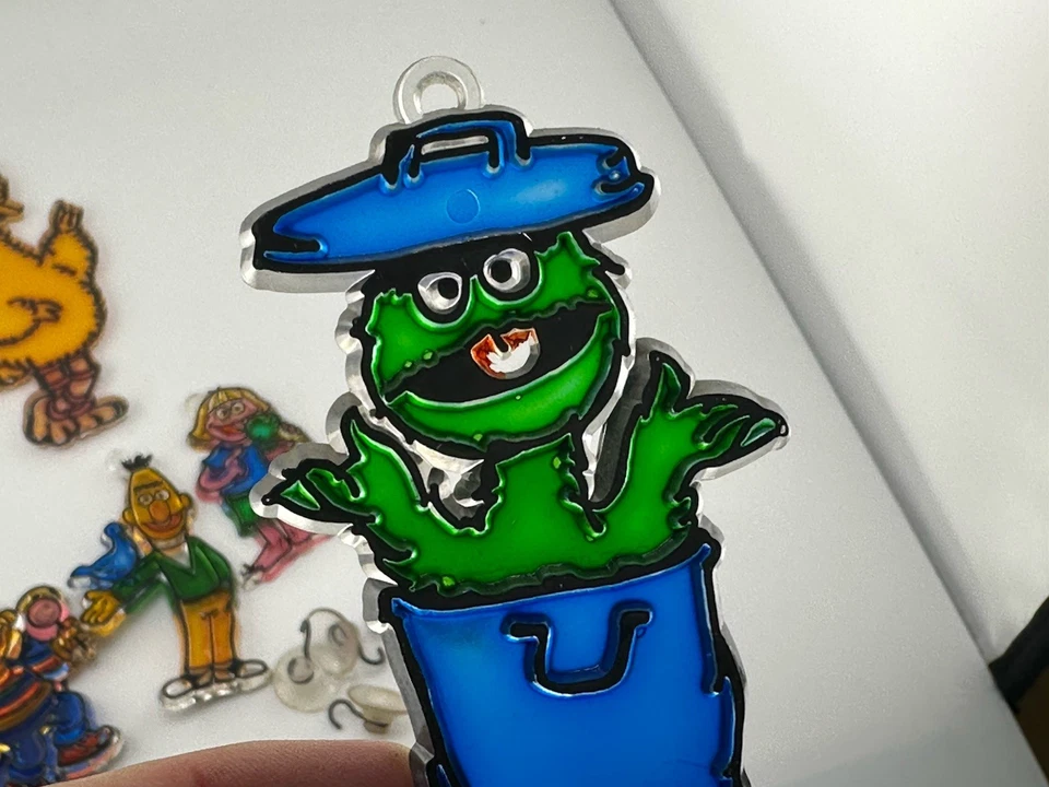 VINTAGE 1987 SEASAME STREET SUNCATCHERS BIG BIRD BERT ERNIE OSCAR COOKIE MONSTER - Image 4 of 4