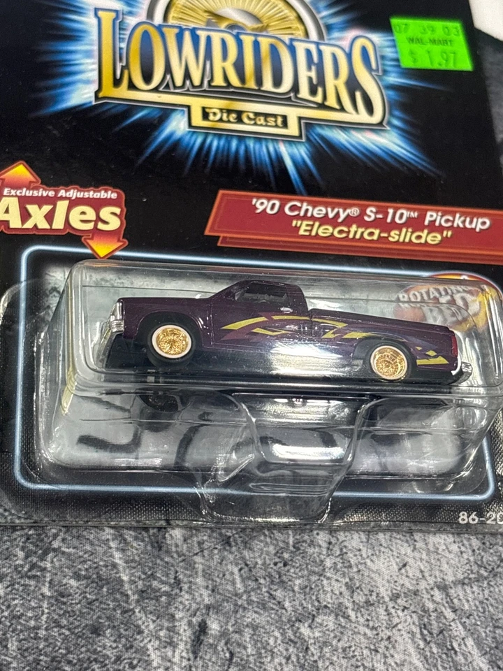Revell Lowrider '90 雪佛兰 S-10 拾音器 "Dragon Wagon" 和 Electra-slide s-10 罕见 — 第 4/4 张图片