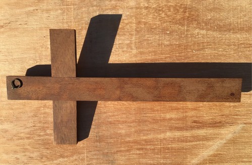 French Crucifix Cross Catholic Hanging Jesus Christ Wood Metal 12 x 6 Inches. - Picture 4 of 4