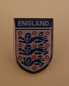 Brand New Official England 3 Lions Football Pin Badge Same Day Dispatch Ebay