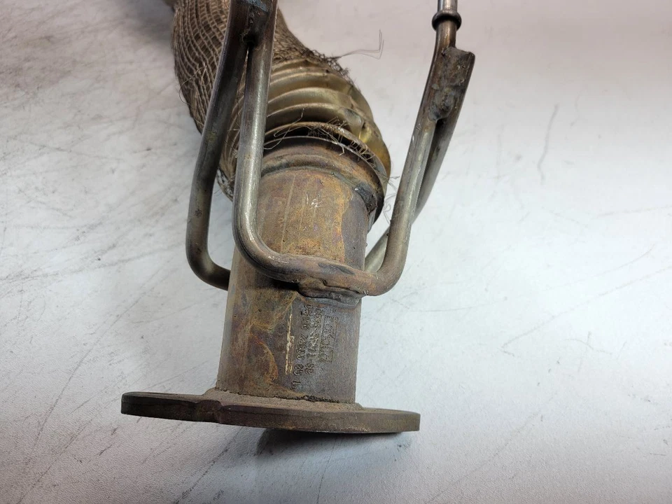 2013 2014 2015 2016 2017 2018 2019 2020 FORD FUSION 1.5L TURBO EXHAUST MANIFOLD  - Image 2 of 4