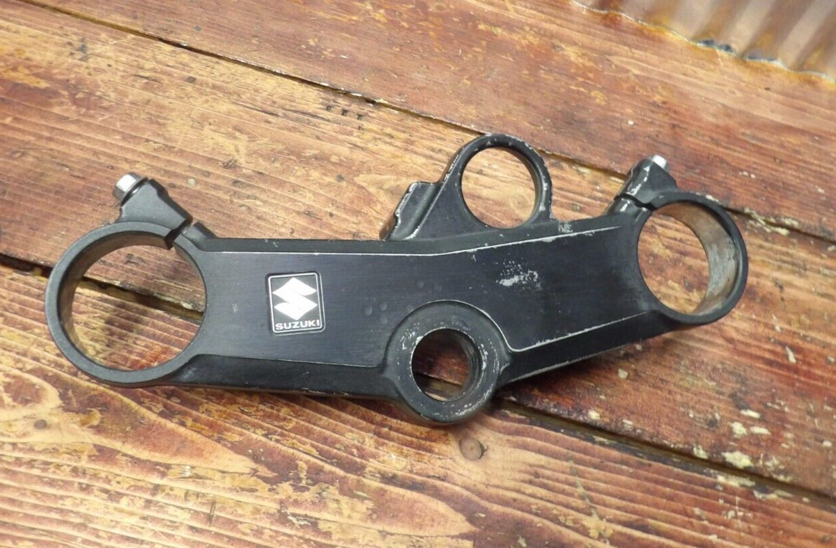 鈴木 01-03 Suzuki GSXR600 UPPER STEERING STEM FORK CLAMP TRIPLE TREE