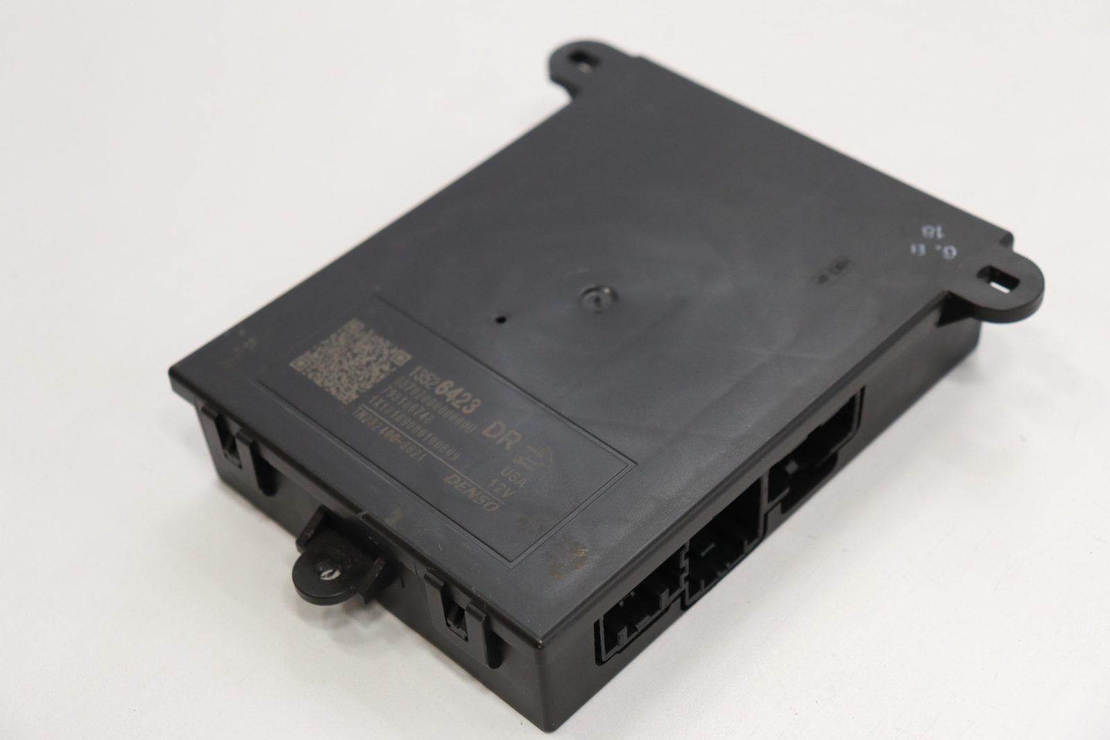 2017 - 2023 CADILLAC XT5 FRONT SEAT MEMORY CONTROL MODULE UNIT OEM 