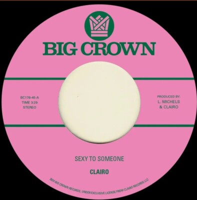 Clairo Sexy To Someone 7