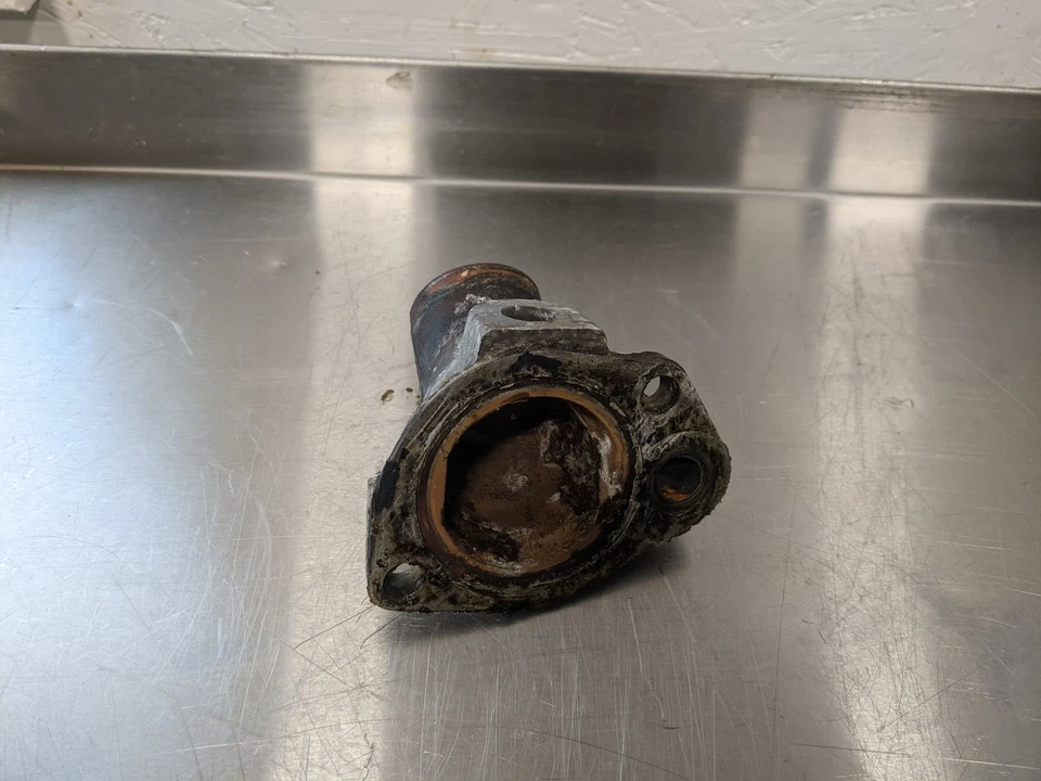 Carcasa de termostato para 86-87 Lincoln Continental 5.0 Foto 3 de 4