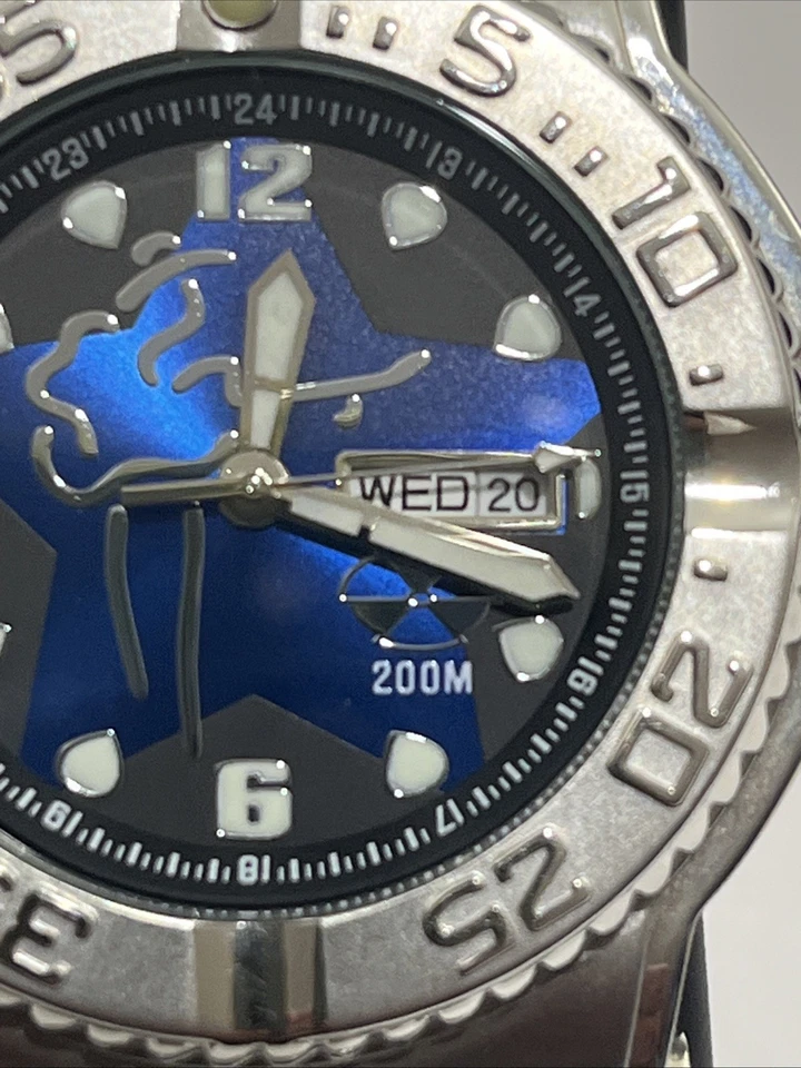 Reactor Critical Mass 74903A Blue Star Men Watch Diver 200M W/ Box, New Battery - Image 4 of 4