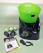 Hyper Pet GoDogGo Fetch Machine Dog Ball Launcher W/Remote/Chrgr 5 Balls TESTED