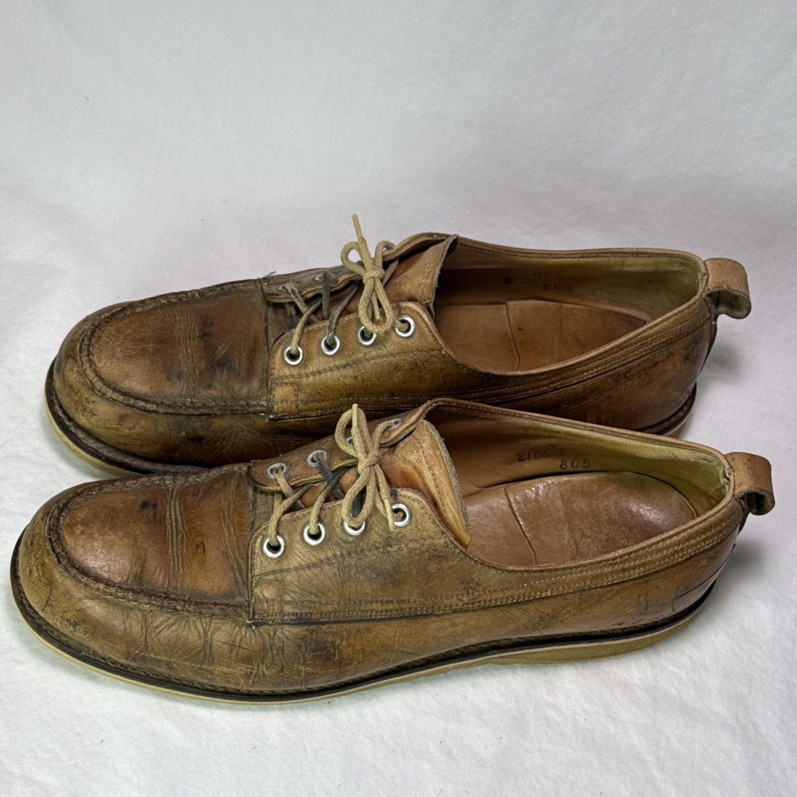 1950’s Weinbrenner Boy Scout Hike N Camp Moc Toe Leather Low Top Size 10 -10.5
Opens in a new window