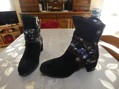 Bottines noires, cuir vernis et daim, au look rétro vintage, Marc by