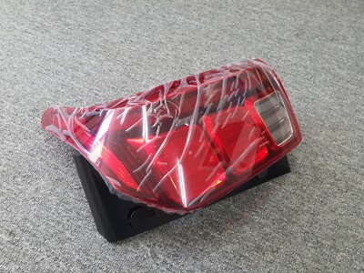 OEM 92402-S8100 LAMP ASSY-REAR COMB OUTSIDE RH Psgr for Hyundai