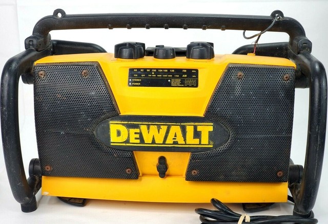 DEWALT DW911 7.2/18v Worksite Am / FM Radio & Charger Tested Working