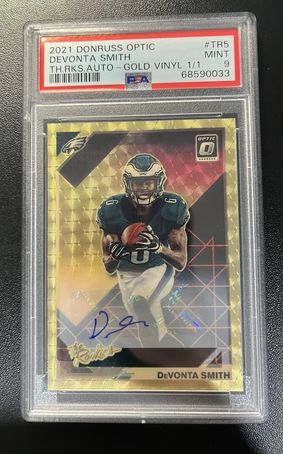 DeVonta Smith Panini Donruss Optic the Rookies Autographs #TR5 Gold Vinyl 1/1
