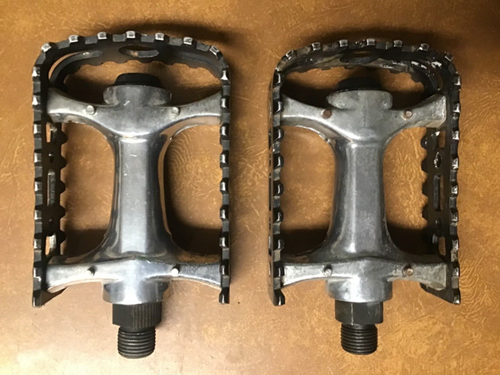 Vintage VP-456 Black Metal Mountain BMX Bike Platform Pedals