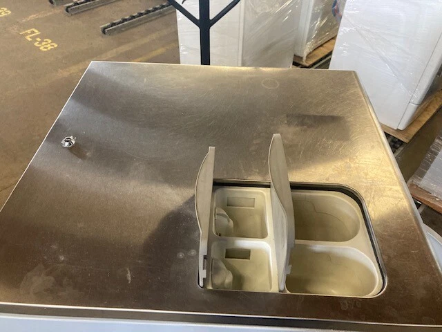 Wascomat W620 Coin or Card Front Load Washing Machine 110V 1 Ph, USED - Image 3 of 4