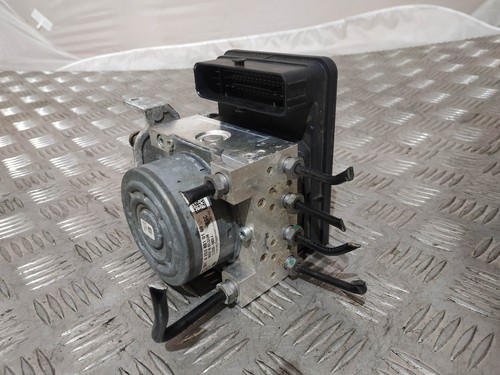 MERCEDES-BENZ GLC Coupe C253 ABS Pump A2539011400 2.1 Diesel 150kw 2017 - Picture 4 of 7