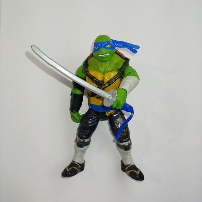 Teenage Mutant Ninja Turtles action figure vintage TMNT Leonardo 2015