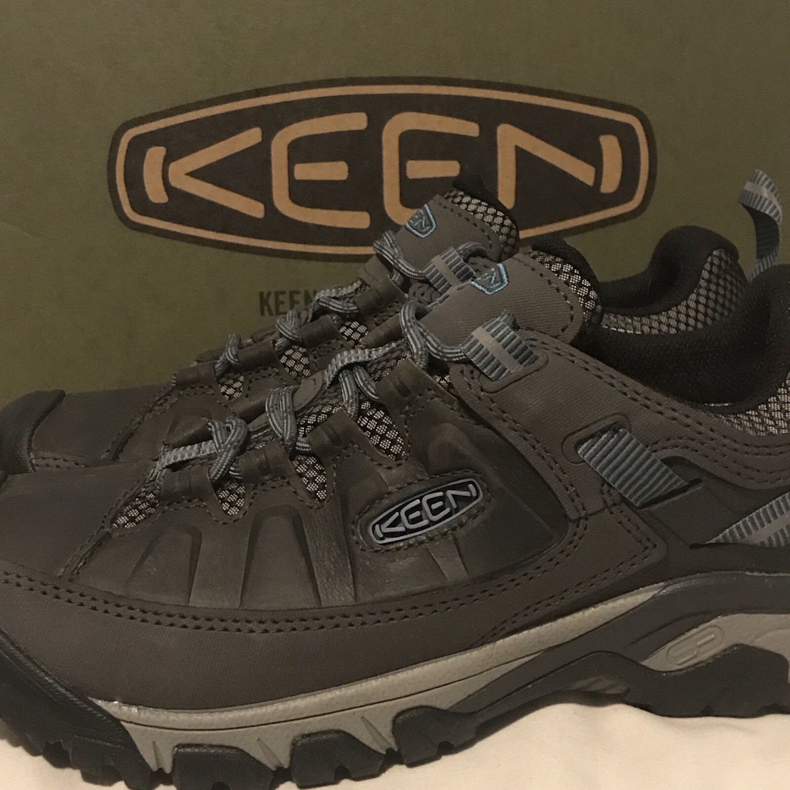 Scarpe da trekking impermeabili NEW KEEN donna taglia 9 M Targhee III (3) 1023038
