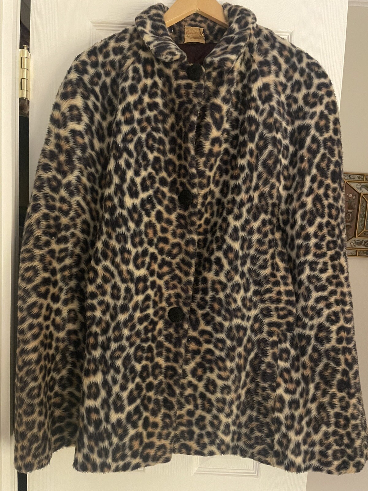 Picture 1 of 8