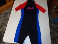STEARNS NEOPRENE SHORTY WETSUIT  YOUTH SZ  MEDIUM   LNW