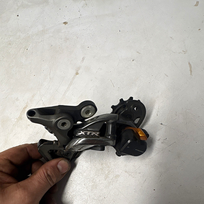 Shimano XTR  9000 11 speed Medium Cage Rear Derailleur