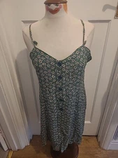 Ladies Sostanza Size Large Green Floral Sleeveless Dress