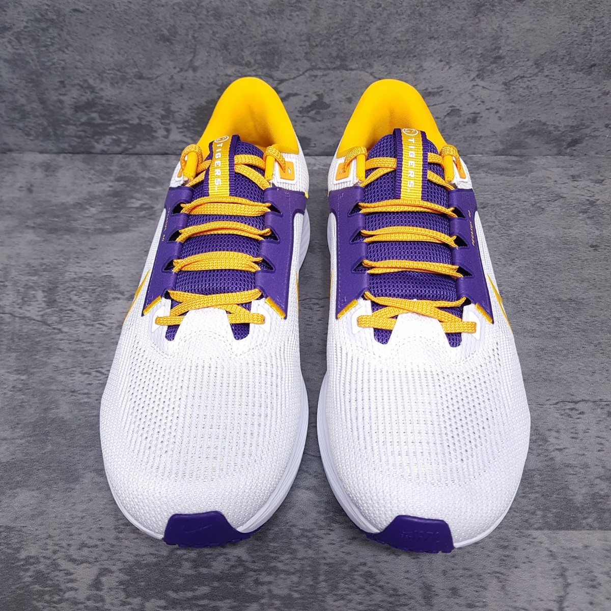 NIKE Pegasus 40 LSU Tigers shoes NIKE Air Zoom Pegasus 40 LSU Tigers Running Shoes Mens 14  main image 3