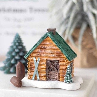 d'Weihnachtsweihrauchbrenner in Form einer Blockhütte, Bauernhofkamin,