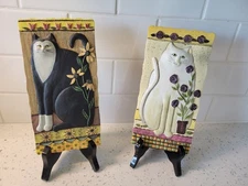 2 vintage E.Smithson folk art cat 3D signed wall plaques " daisy" & " snow rose"