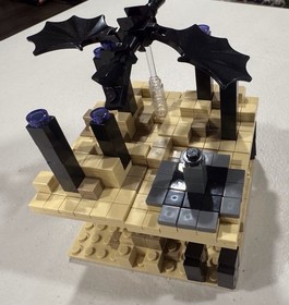 LEGO Minecraft: Micro World &ndash; the End (21107) Used, 99% Complete