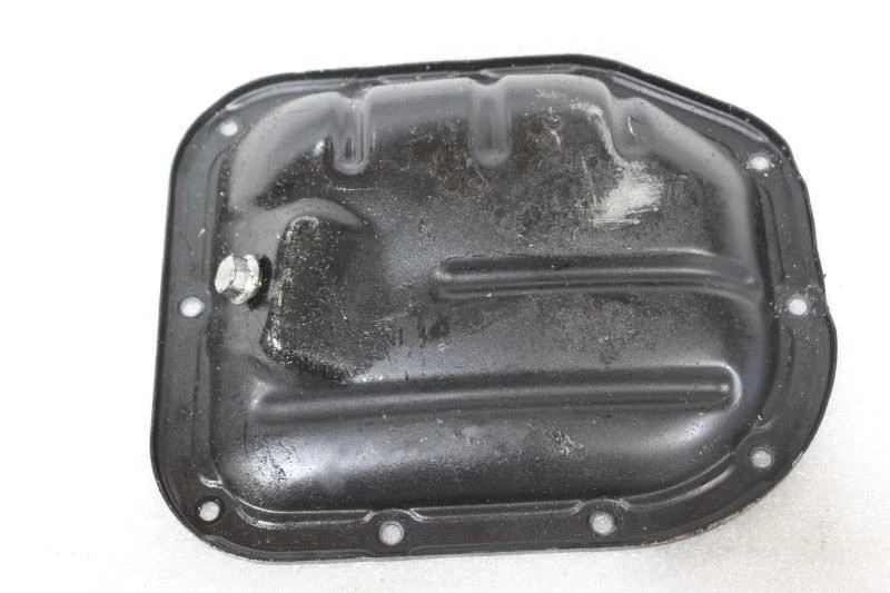 Toyota Prius C 2013 motor cárter de aceite inferior 1,5 L Foto 2 de 4